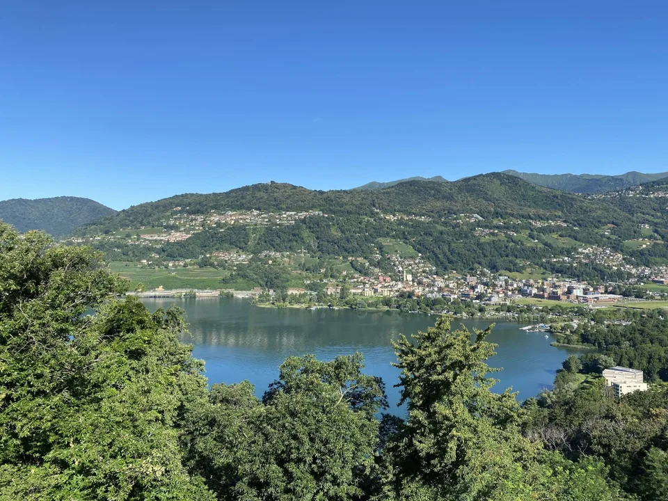 Esclusivo 5.5 locali con terrazza vista lago