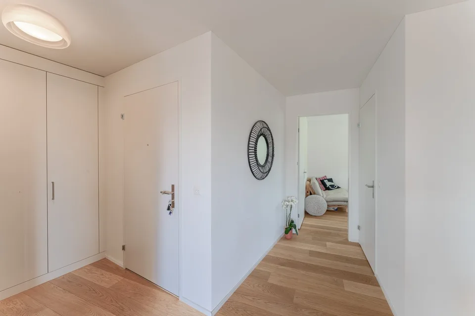 Exklusive 4½ Zimmer-Minergie-Maisonette-Wohnung an familienfreundlicher Lage mit gemütlichem Garten – Foto 8 von 21