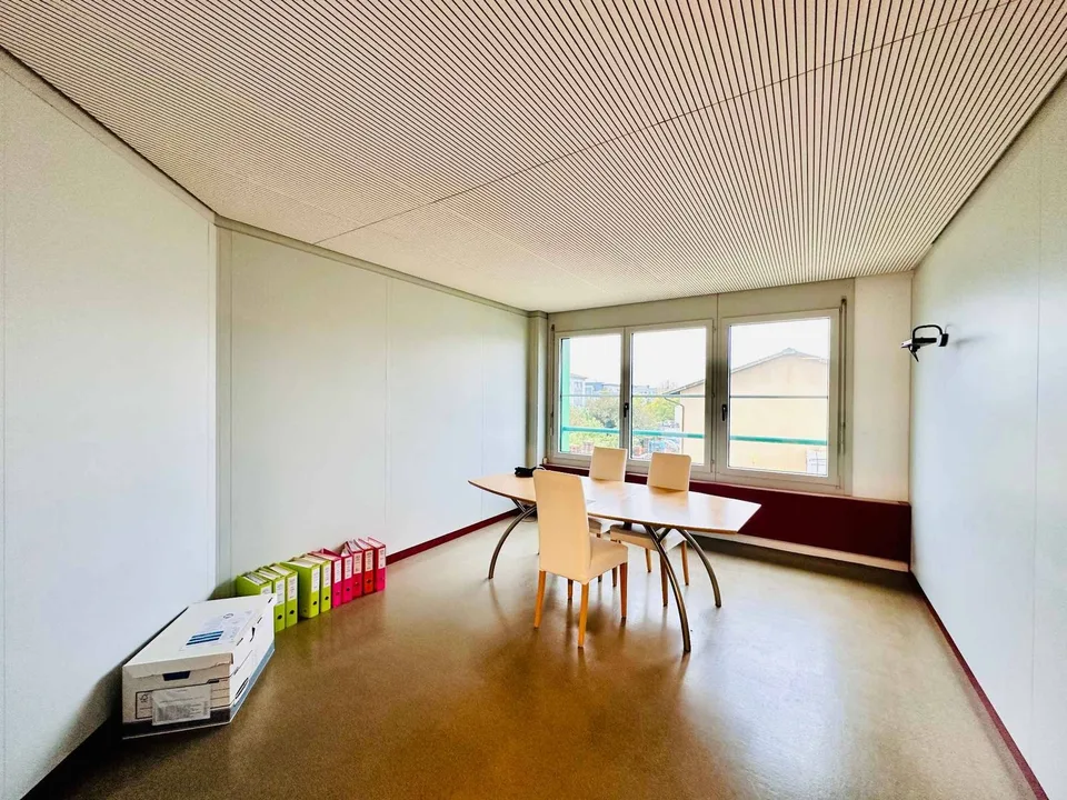 Bürofläche von 350 m² zum Verkauf in Nyon
