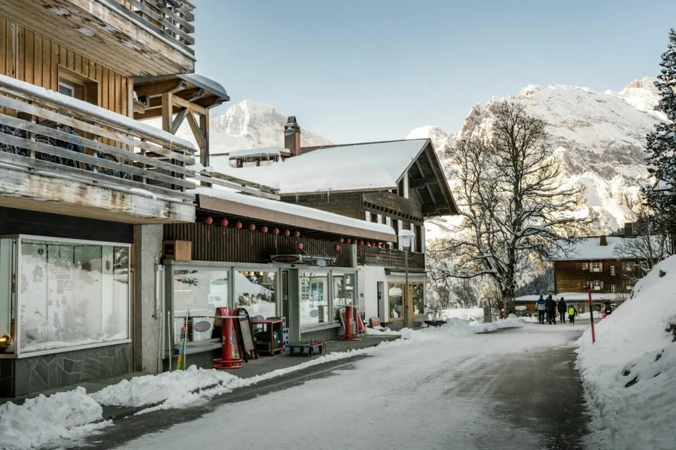 Locale commerciale in posizione centrale a Mürren