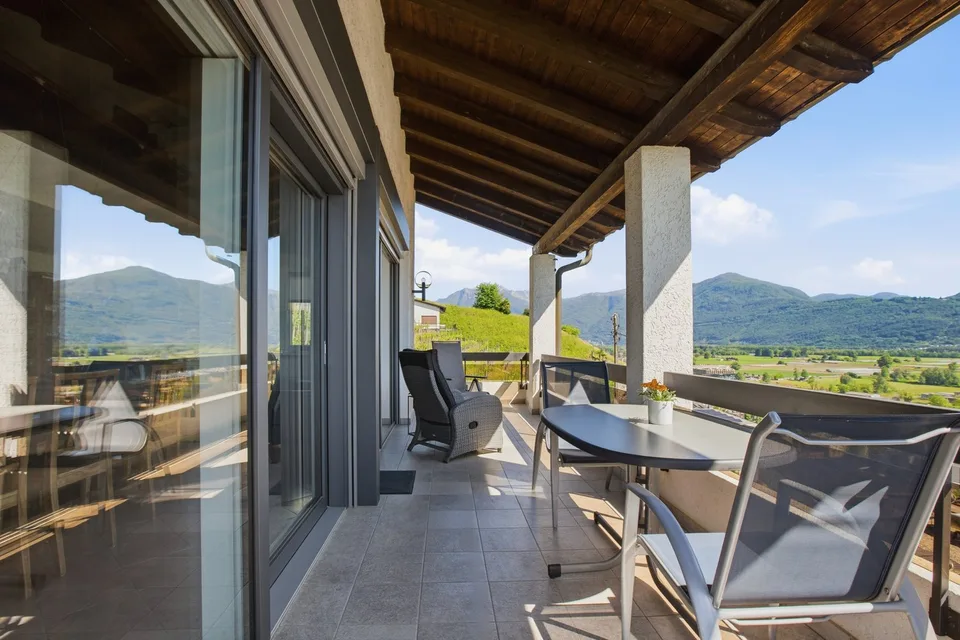 Maison avec vue splendide ouverte sur Locarnese