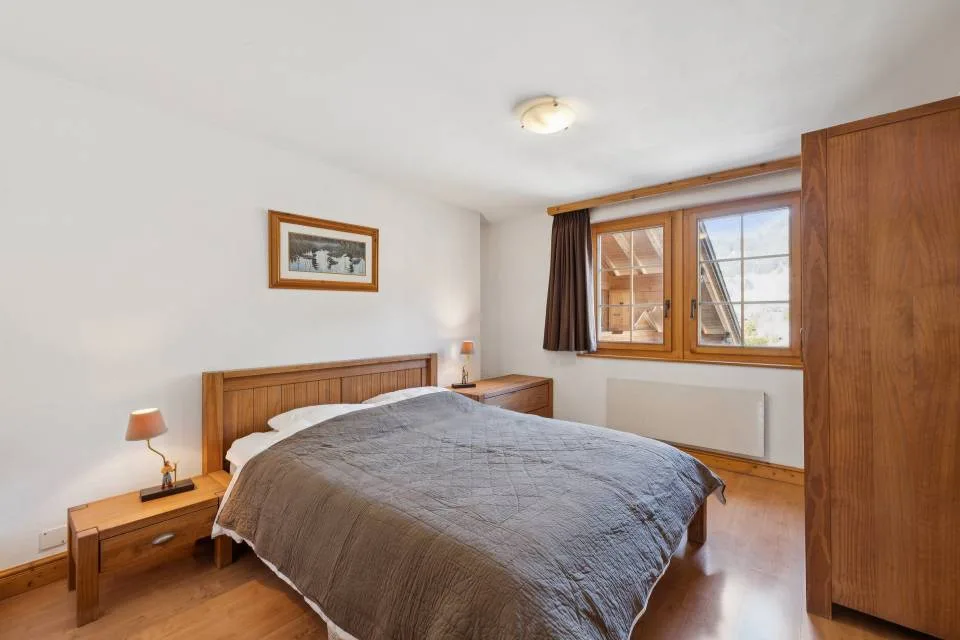 Villars, bevorzugte Lage 3,5p mit Charme, großem Balkon, schön – Foto 11 von 13