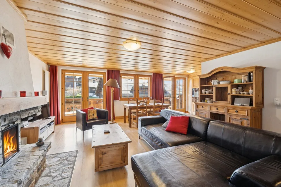 Villars, privileged location 3.5p with charm, large balcony, beautiful