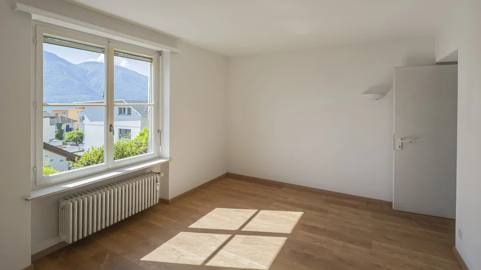 Casa bifamiliare con giardino e vista | Zweifamilienhaus mit Garten un – Foto 8 von 9