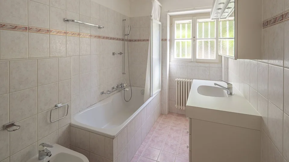Casa bifamiliare con giardino e vista | Zweifamilienhaus mit Garten un – Foto 9 von 9