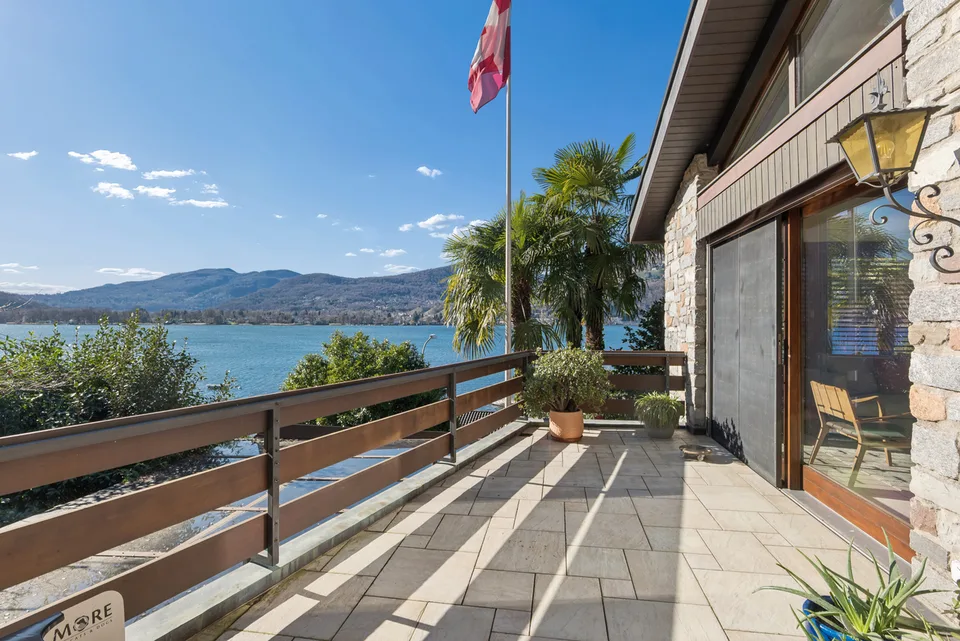 Incantevole villa con affaccio panoramico sul lago