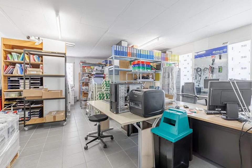 Spazio per nuove idee - commerciale o residenziale