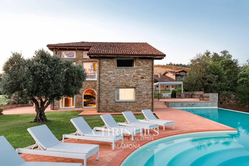 Azienda vinicola con vigneti e casa di campagna in Alta Langa ? Melazzo