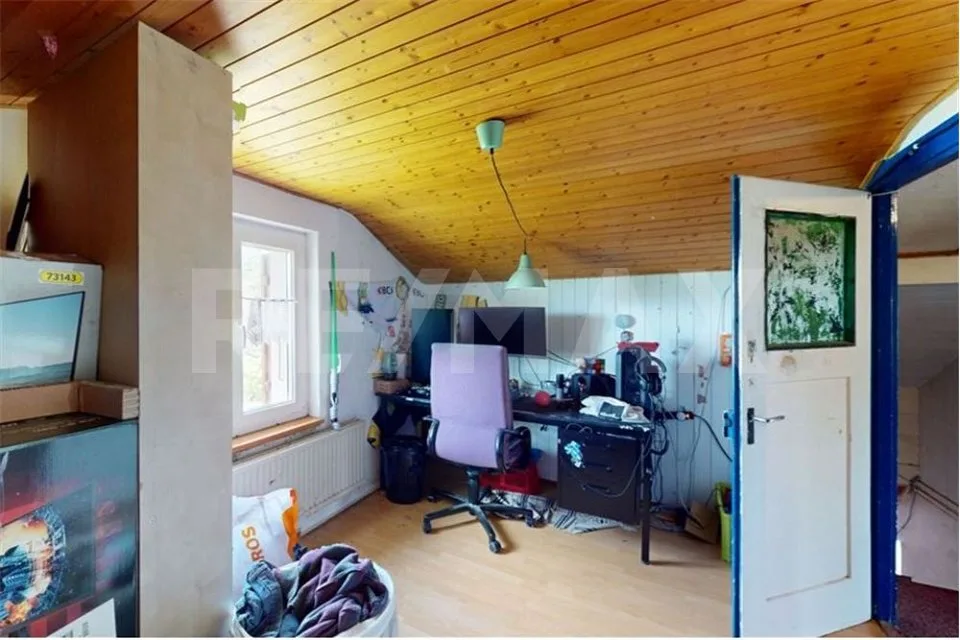 Freistehendes Einfamilienhaus zu verkaufen – Foto 13 von 13