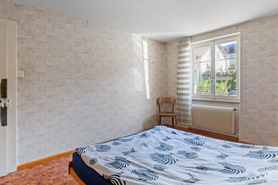 Grande casa con 2 appartamenti a Courtemaîche
