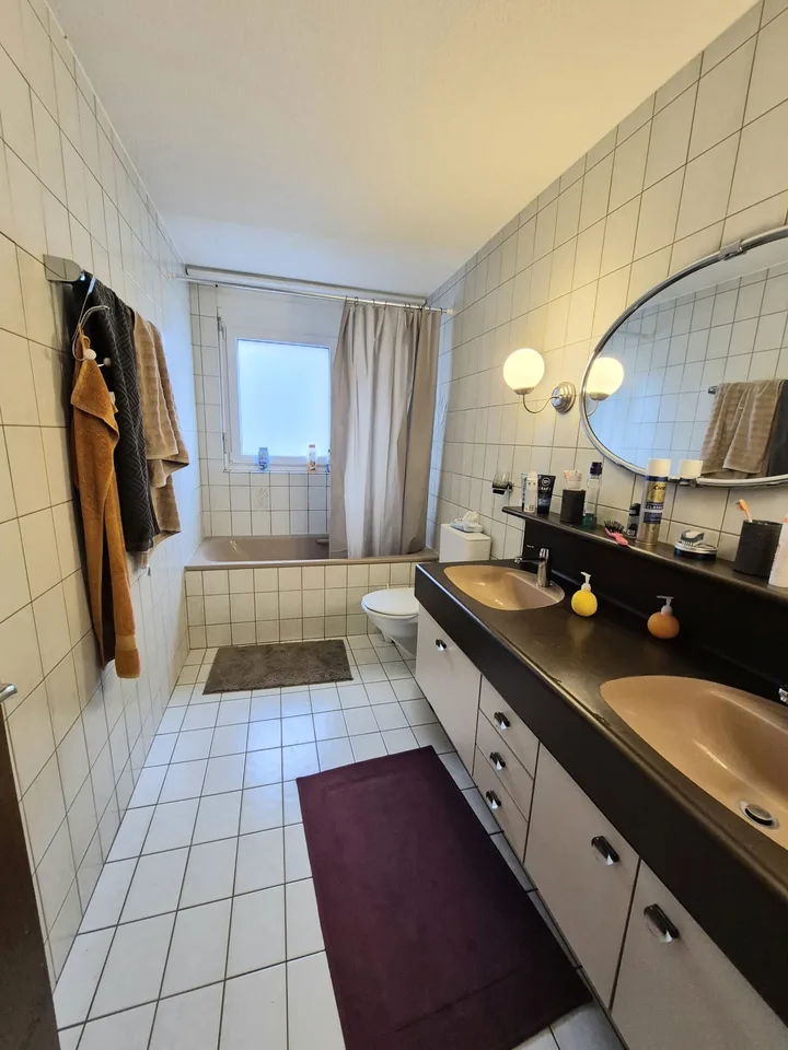 Wohnung von 161 m² mit Seeblick – Volumen und Potenzial in St-Blaise – Foto 9 von 12