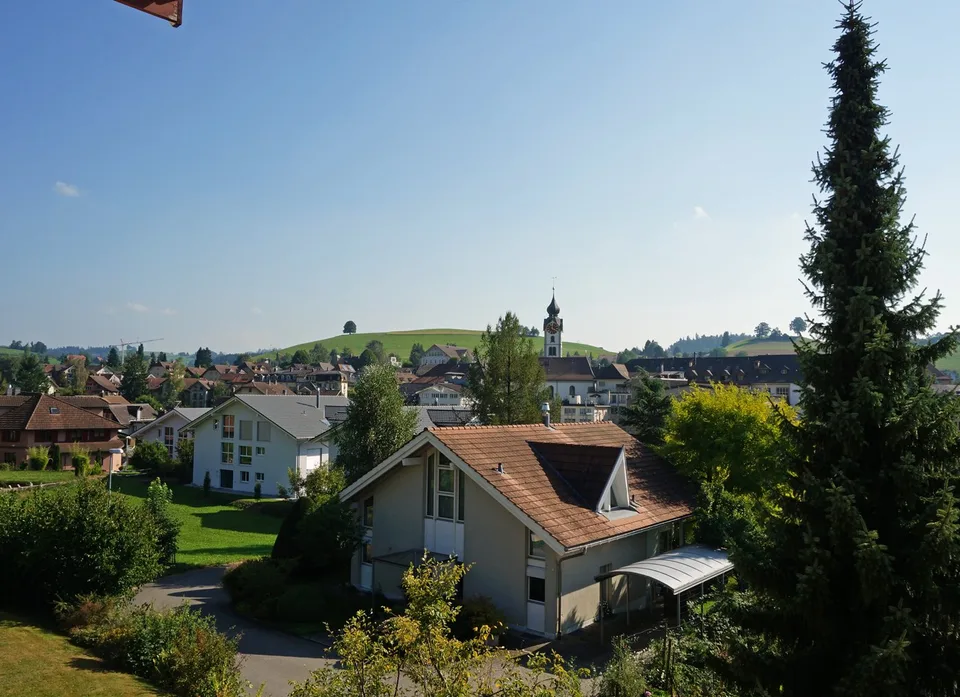 2.5 - Zimmerwohnung mit Weitsicht in Huttwil