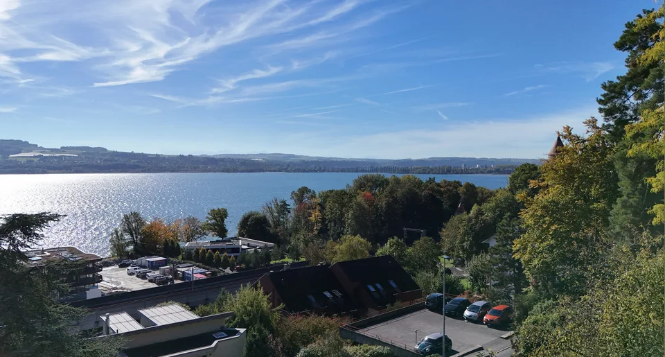 Gebäude mit 3 Perlen von hochwertiger Ausführung und magischem Blick