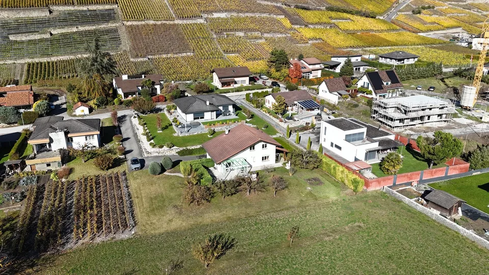 Magnifique villa individuelle avec vue panoramique sur les montagnes à Conthey