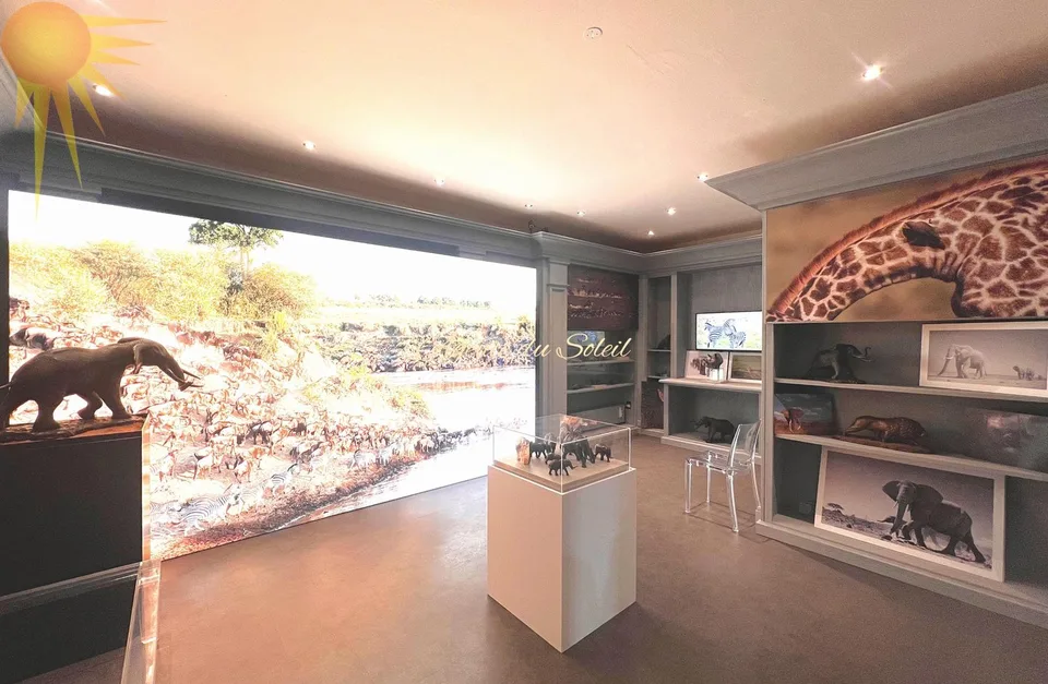 Grand espace commercial de 191 m² en plein coeur de la station !