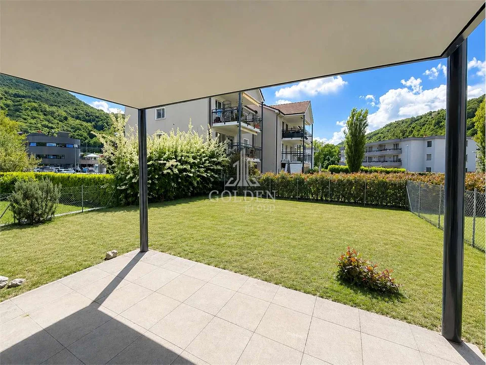 Ampio 4.5 locali con giardino privato