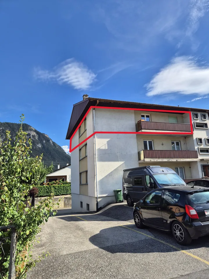 Charmant appartement en attique de 4.5 pièces à Saint-Léonard