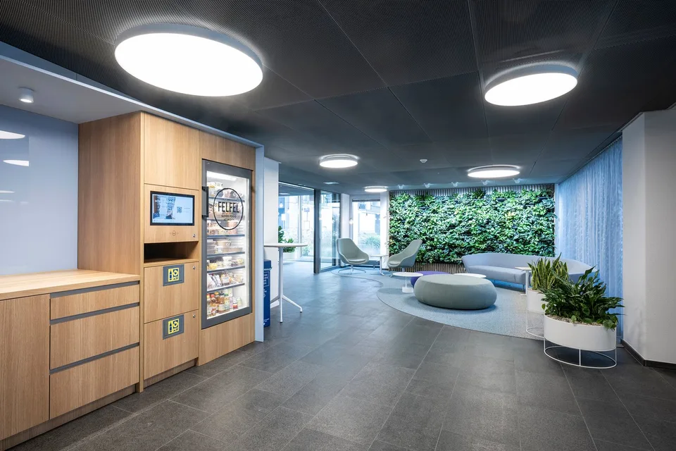 Espace de bureau moderne au 24 Brandstrasse à Schlieren – 930 m² disponible immédiatement