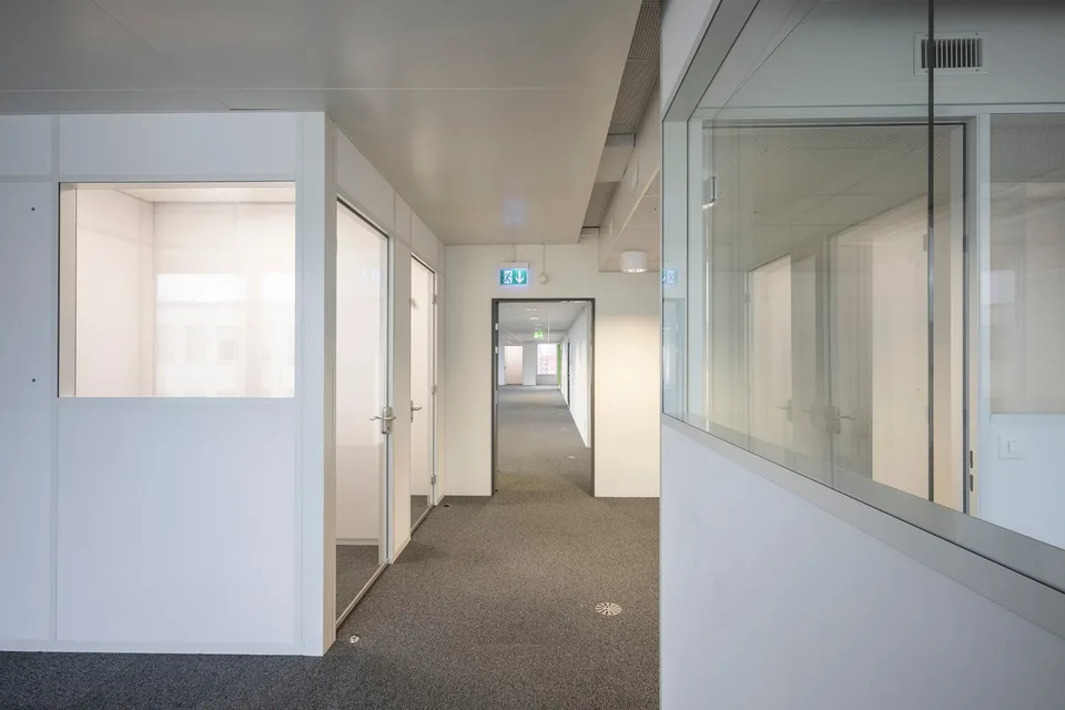 Espace de bureau moderne au 24 Brandstrasse à Schlieren – 930 m² disponible immédiatement – photo 10 sur 16