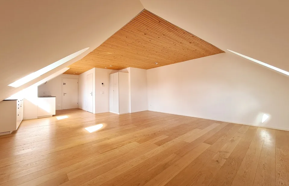 1 x NETTOMIETZINS GESCHENKT!!! - Charmante 1.5-Zimmerwohnung am historischen Schlossplatz in Aarau