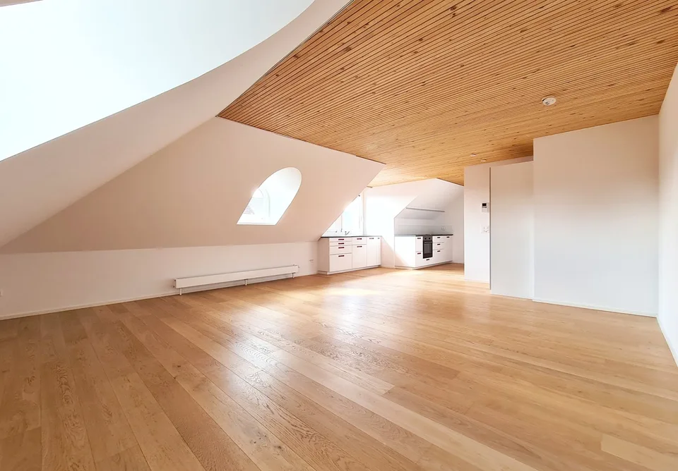 1 x NETTOMIETZINS GESCHENKT!!! - Charmante 1.5-Zimmerwohnung am historischen Schlossplatz in Aarau