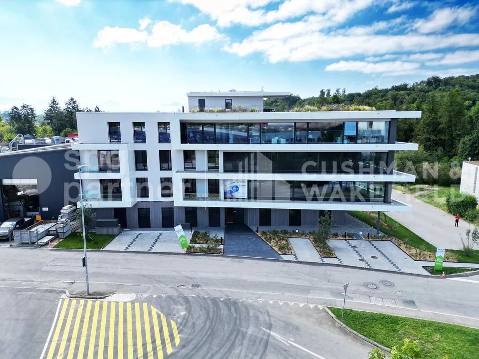 MOCHETTAZ 7 Votre espace commercial en face du quartier Côté Gare