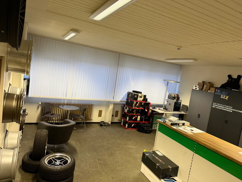 Vielseitige Gewerberäume in Muttenz - Ideal für Büro oder Einzelhandel