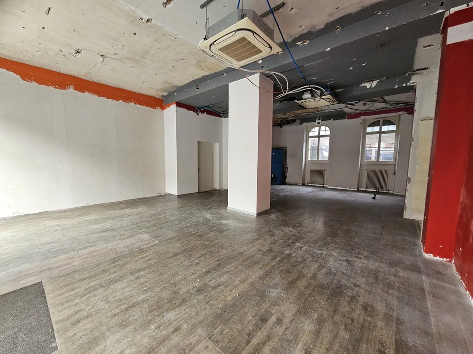 Lokal Gewerbe im Zentrum von Sierre