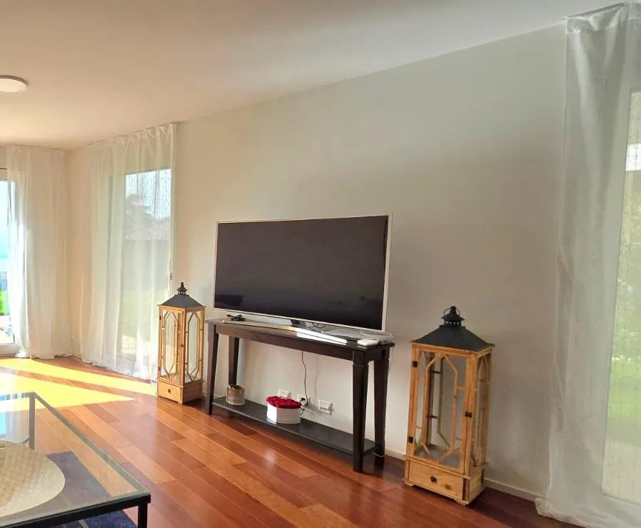 Furnished flat 4.5 room - Appartement meublé de 5.5 pièces à Lausanne