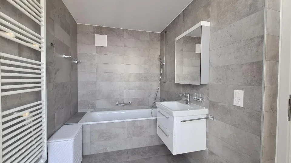4.5 Zimmer möbl. Wohnobjekt in Lausanne – Foto 7 von 8