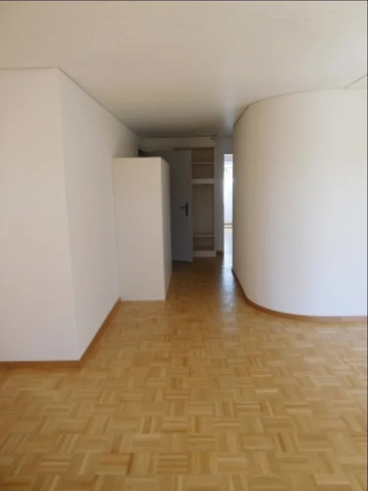 Nachmieter gesucht: Grosszügige 3.5-Zimmerwohnung in Wichtrac