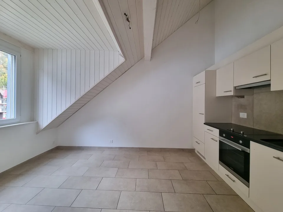 A louer studio 1 pièce 3e étage à Roche VD