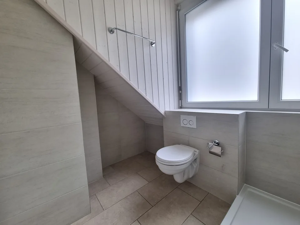 A louer studio 1 pièce 3e étage à Roche VD