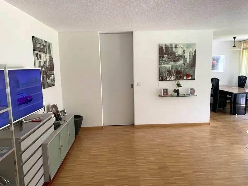 2½ ZI-WOHNUNG IN ALTENDORF (SZ), MÖBLIERT, TEMPORÄR