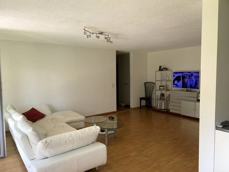 2½ ZI-WOHNUNG IN ALTENDORF (SZ), MÖBLIERT, TEMPORÄR