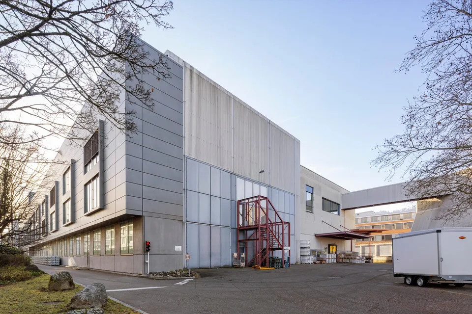 Ampio e versatile spazio industriale nel Druckzentrum Zürich