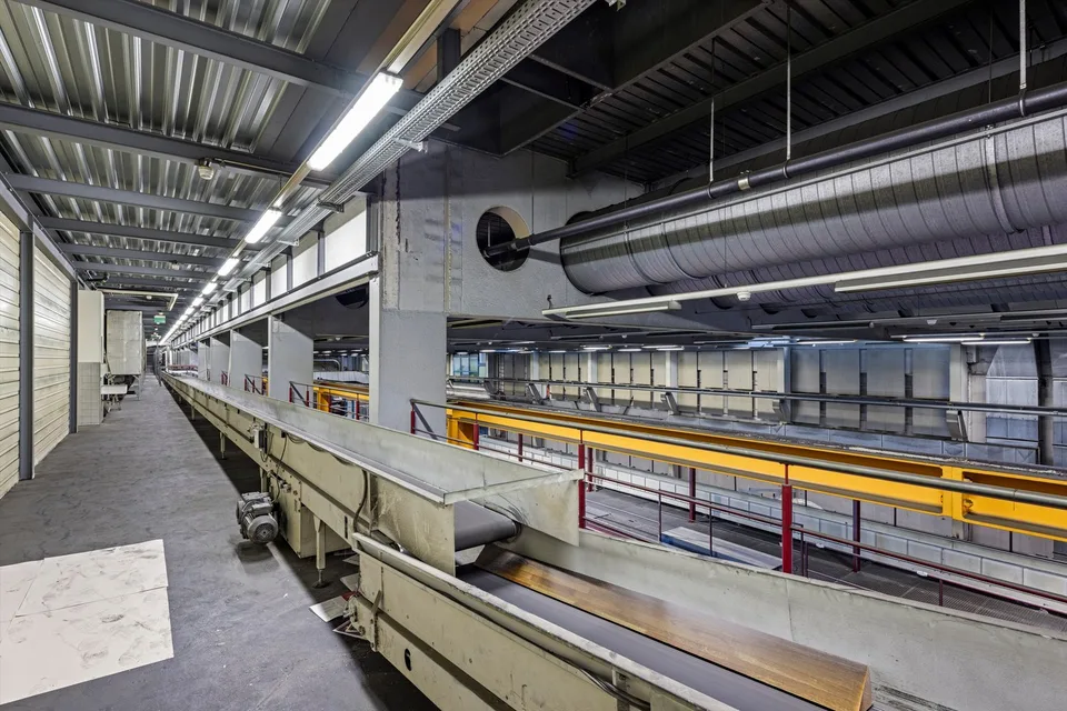 Grosszügig und vielfältig nutzbare Industrieflächen im Druckzentrum Zürich – Foto 7 von 10