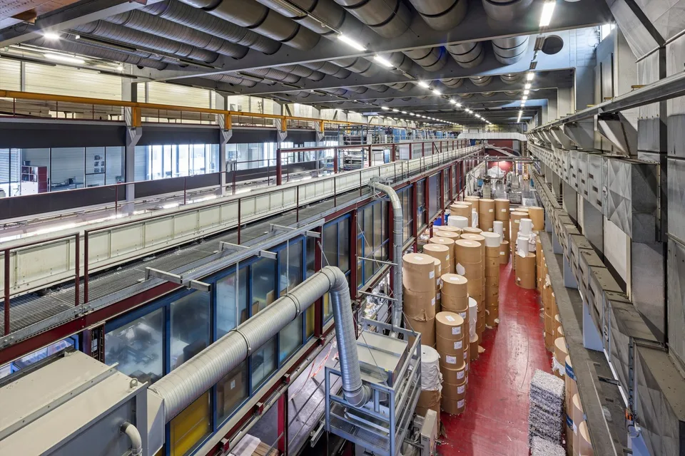 Ampio e versatile spazio industriale nel Druckzentrum Zürich