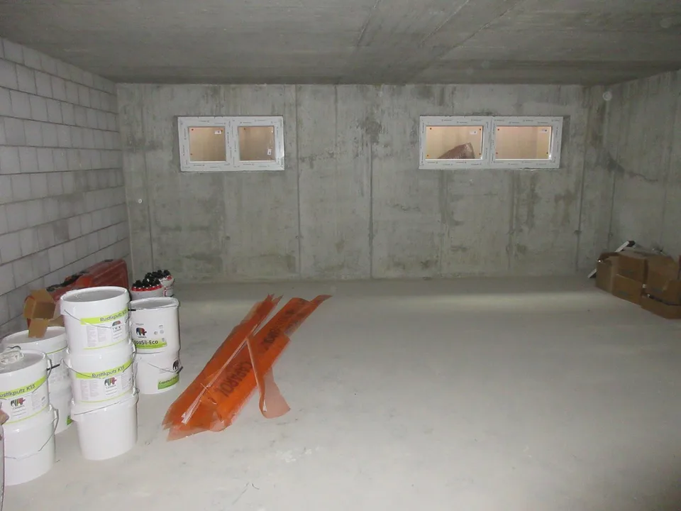 Commercial, office, storage, workshop, etc.