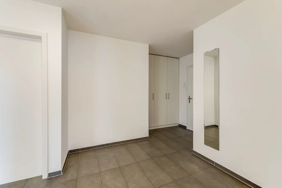 Ampio tre camere vicino a Spalentor – foto 12 di 24
