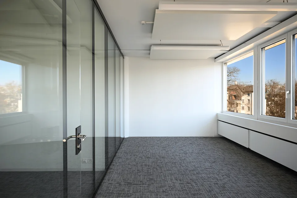 PLUG & PLAY OFFICES MIT VIEL TAGESLICHT – Foto 7 von 13