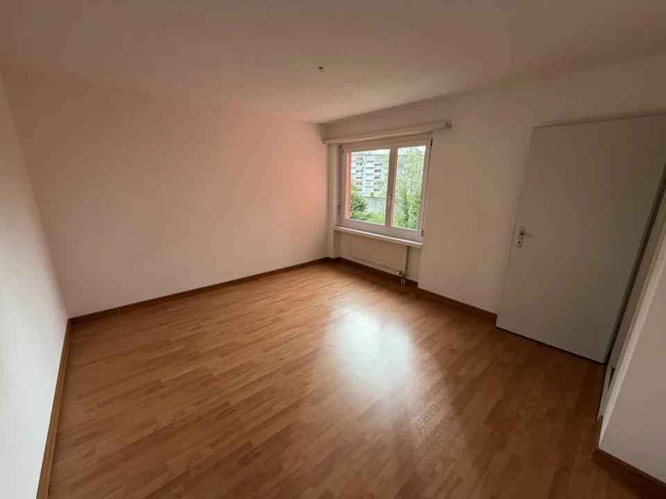 Grosszügige 4.5 Zimmer-Wohnung, im Quartier "Flurhof" – Foto 6 von 12