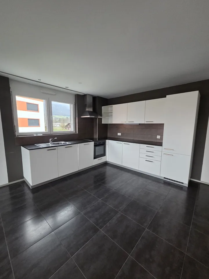 Appartement 4,5 pièces de 107 m2 au 2ème étage avec ascenseur