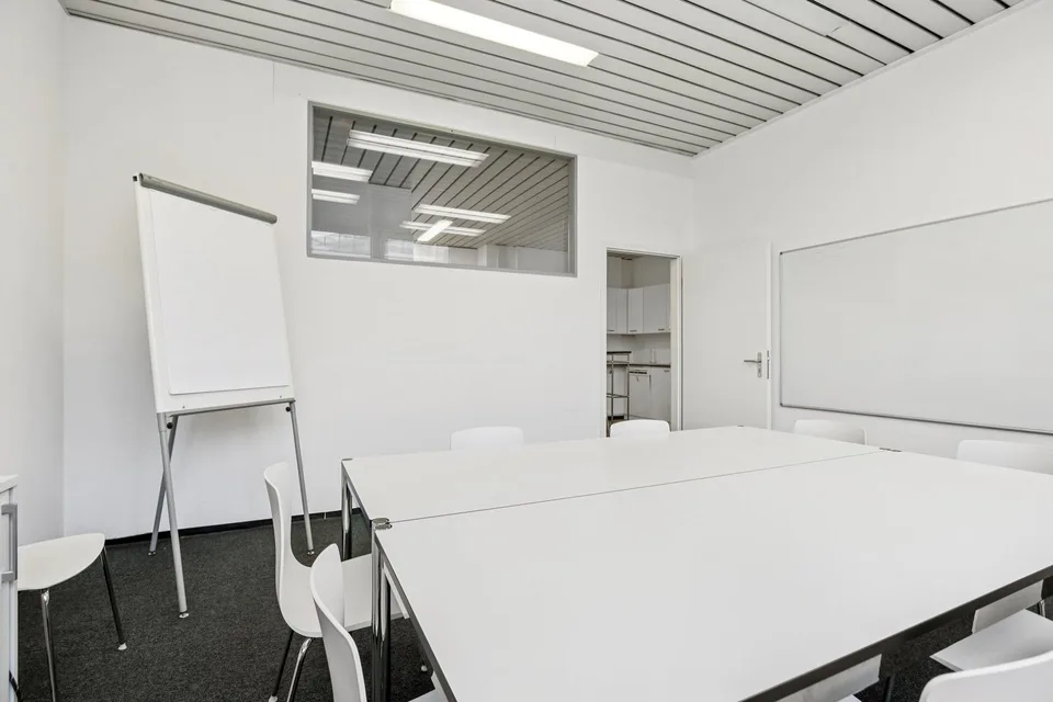 Spazio ufficio nel Solishaus Glattbrugg – 270 m² a distanza di cammino dalla stazione
