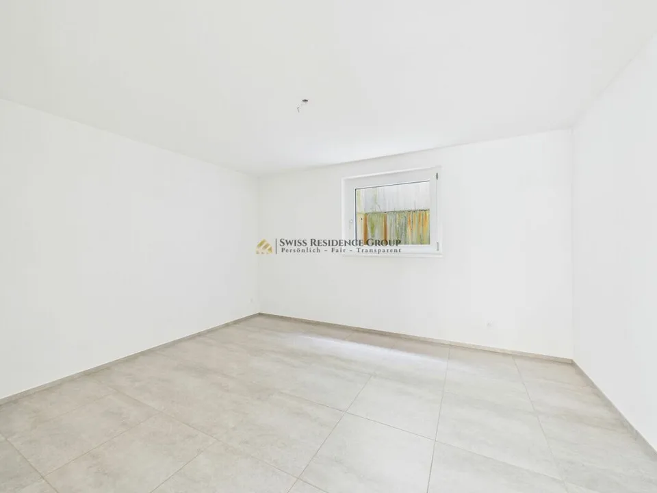 Charming 2-room apartment with separate entrance & terrace