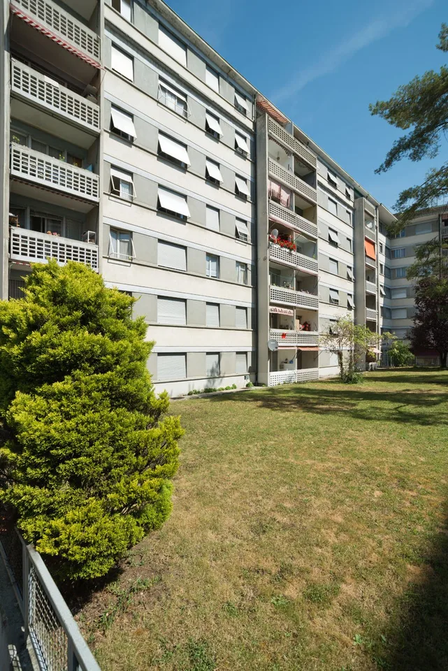 A louer - Dépôt d'env. 22m2 - Rue des Lilas 8-10, 1202 Genève
