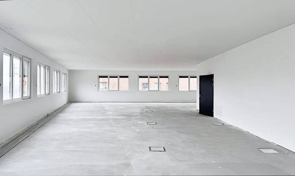 Ristrutturazione del locatario secondo le tue esigenze - 500 m² di spazio per uffici in posizione privilegiata!