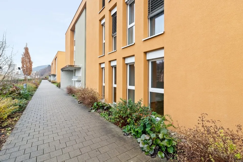 Moderne Gartensitzplatz Wohnung an bevorzugter Wohnlage