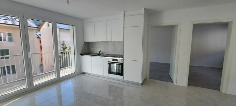 Sant'Imiero, appartamento di 4,5 locali al 1° piano con balcone