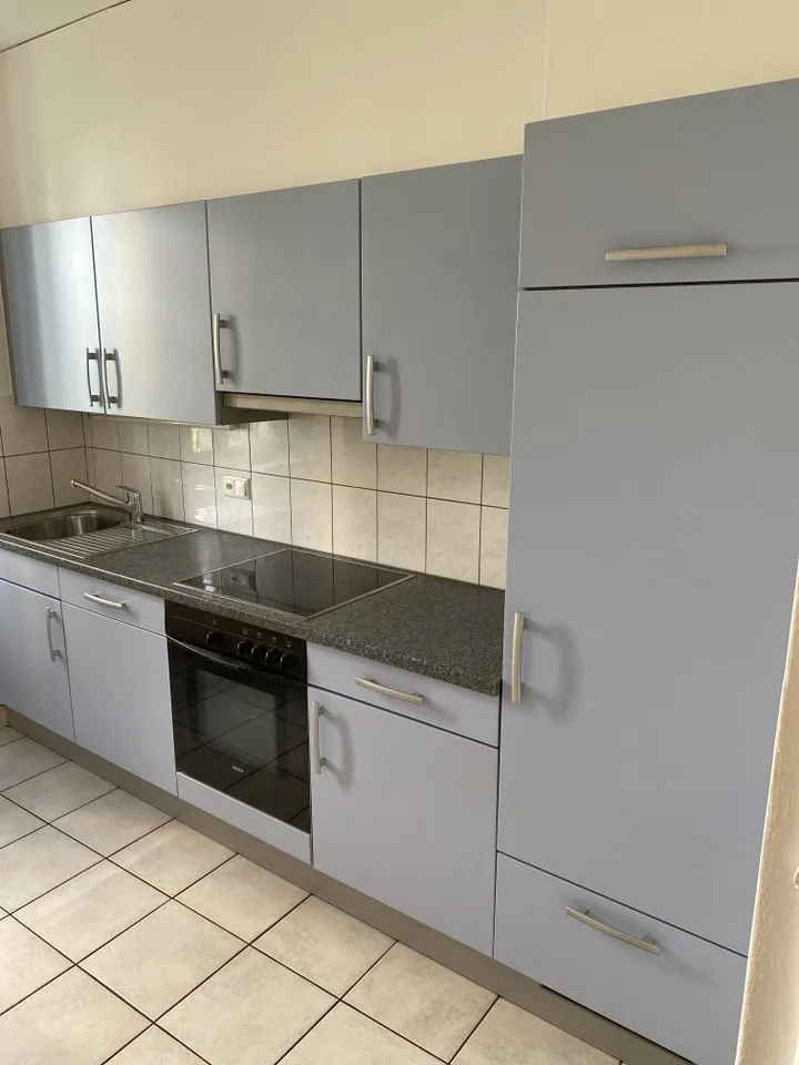 Un mois de loyer offert! Magnifique chambre meublée à louer!